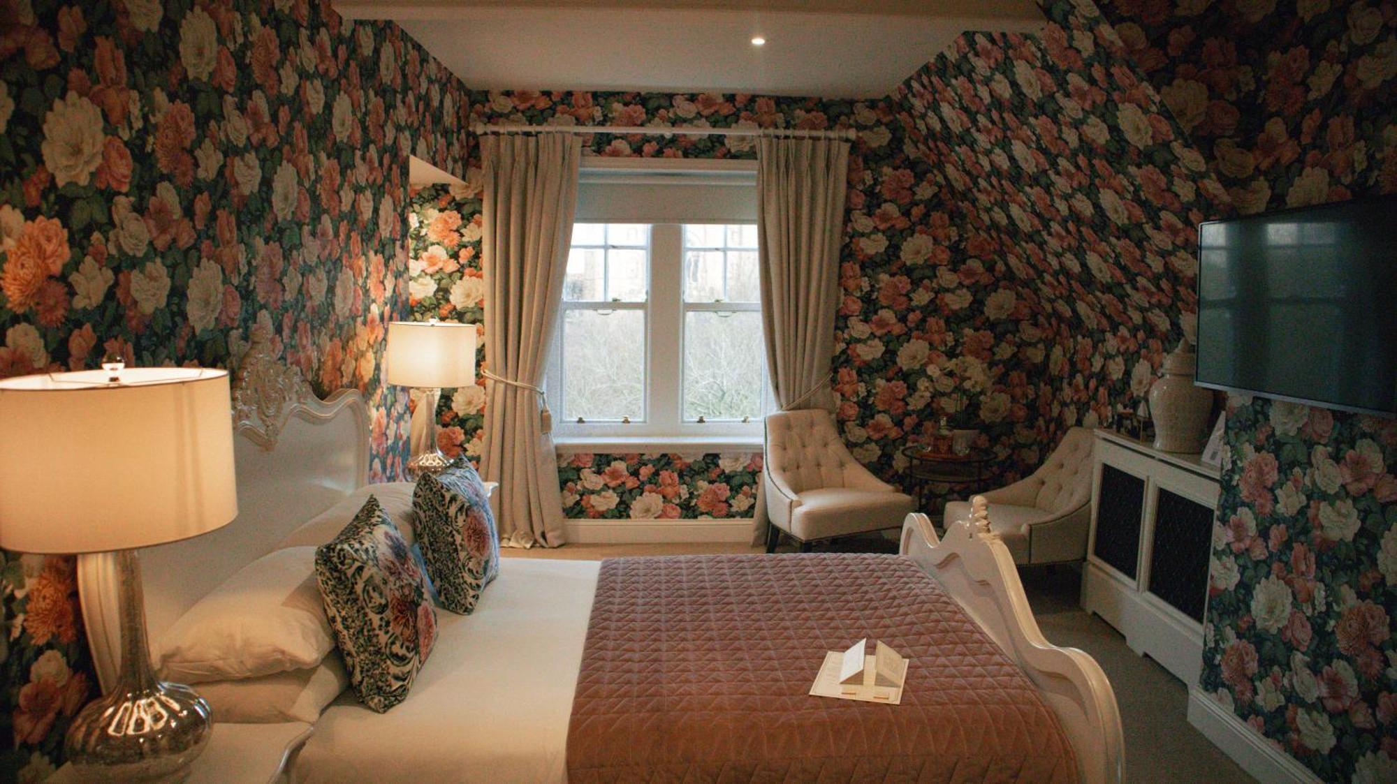 40 Winks Hospitality Hotel Durham Bagian luar foto